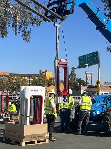 First Tesla Supercharging Station With Magic Dock Spotted In New York