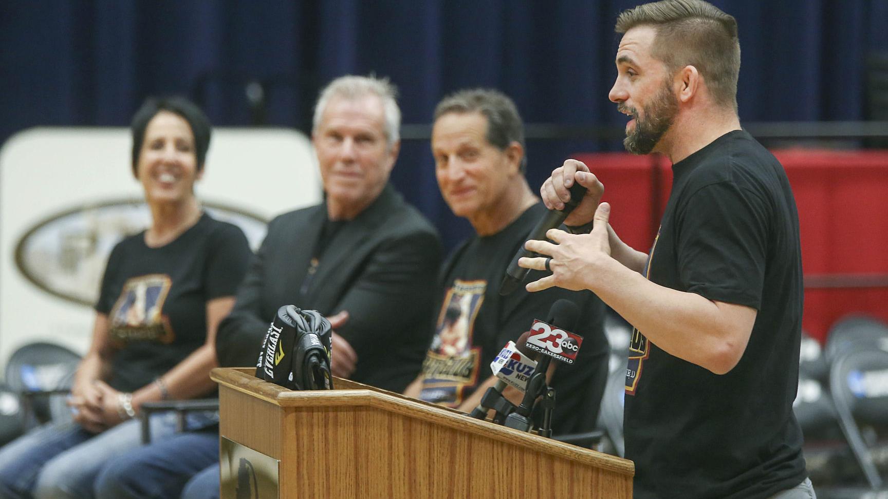 Cobb Headlines First Mma Fight Club Show Sports Bakersfield Com Cobb Headlines First Mma Fight Club Show Sports Bakersfield Com