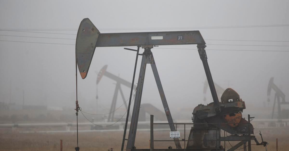 As drilling permits surge, applications for other oil well activities plummet