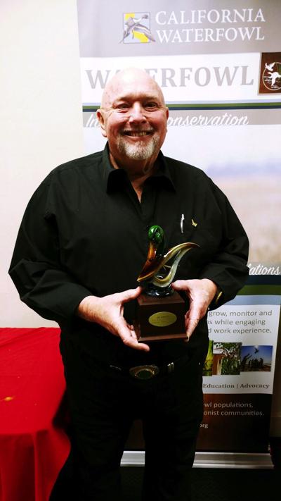 Ken Barnes Kern County Sportsman S Night Honors Jim Roberts