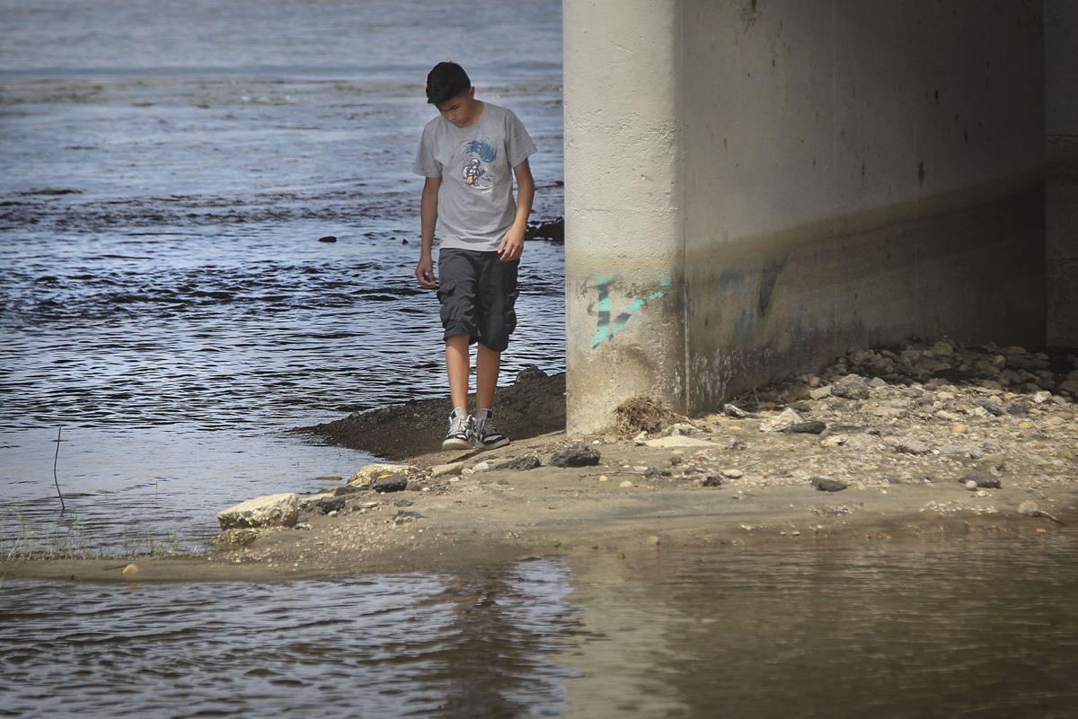 PHOTO GALLERY Water Receded Significantly In The Kern River Through