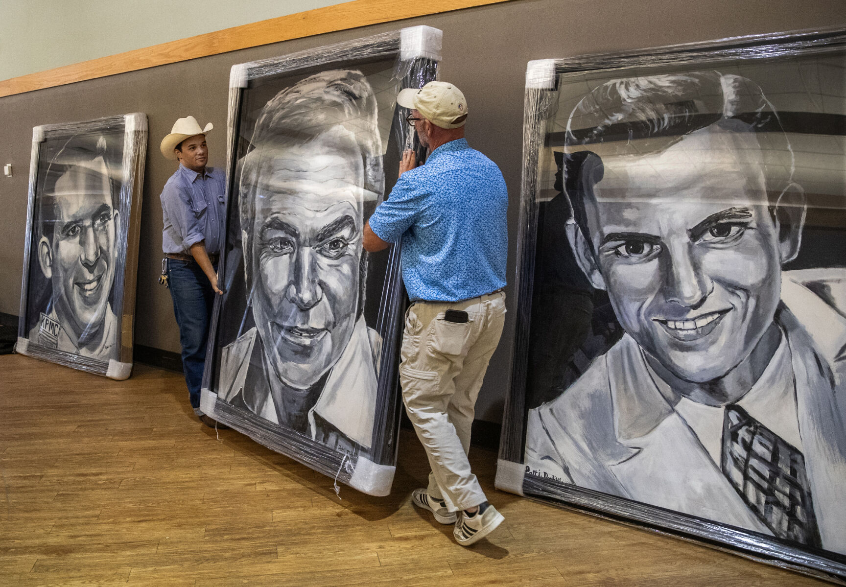Sights and (Bakersfield) Sound: New library portrait exhibit to