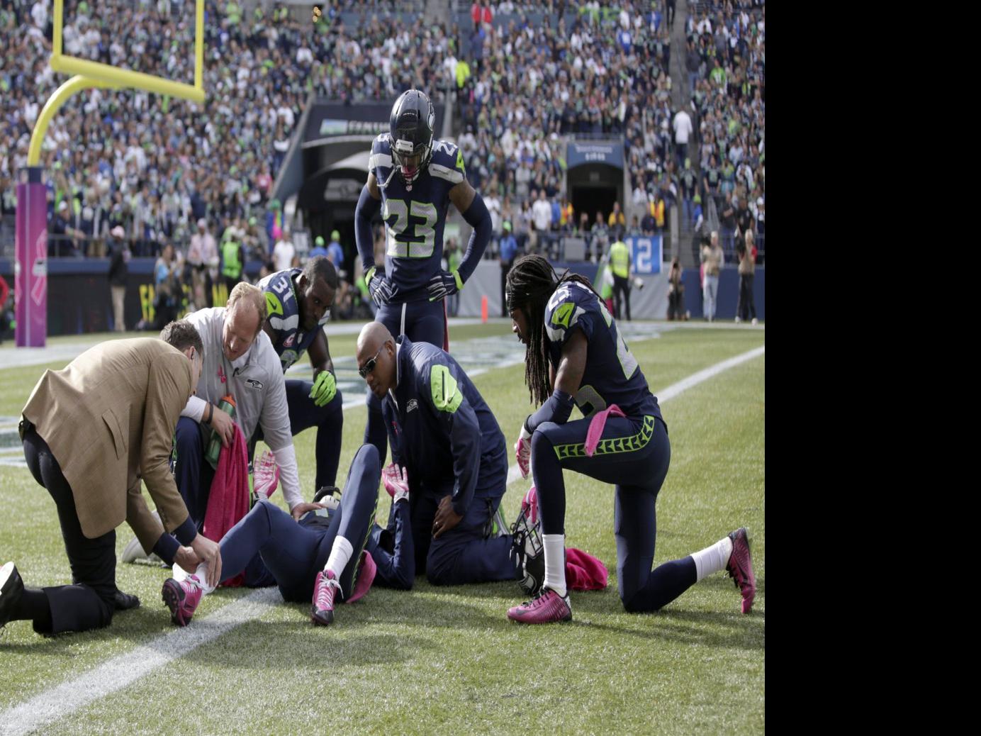 Taking A Knee Is It Required Etiquette On The Field Archives Bakersfield Com