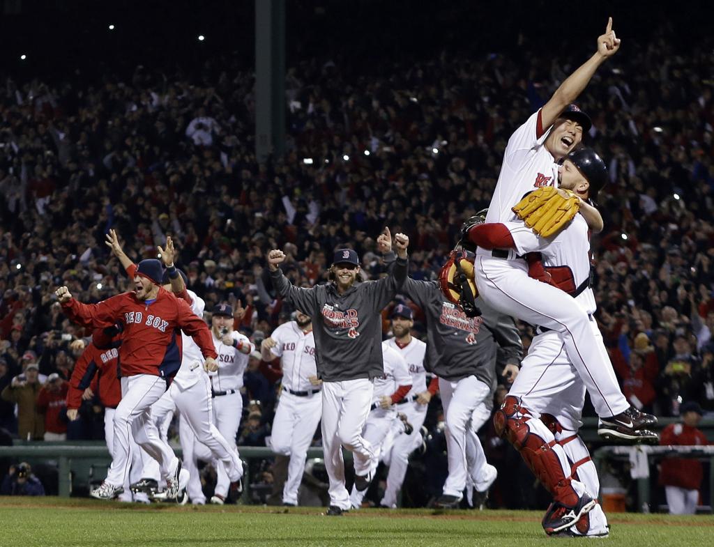 Red Sox catcher David Ross on ball from World Series' final out