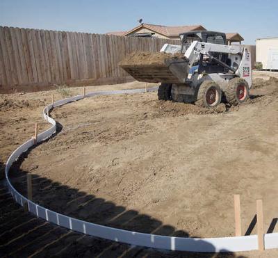 Tough Economy Pool Sales Take A Dive And It S Not Fun News Bakersfield Com