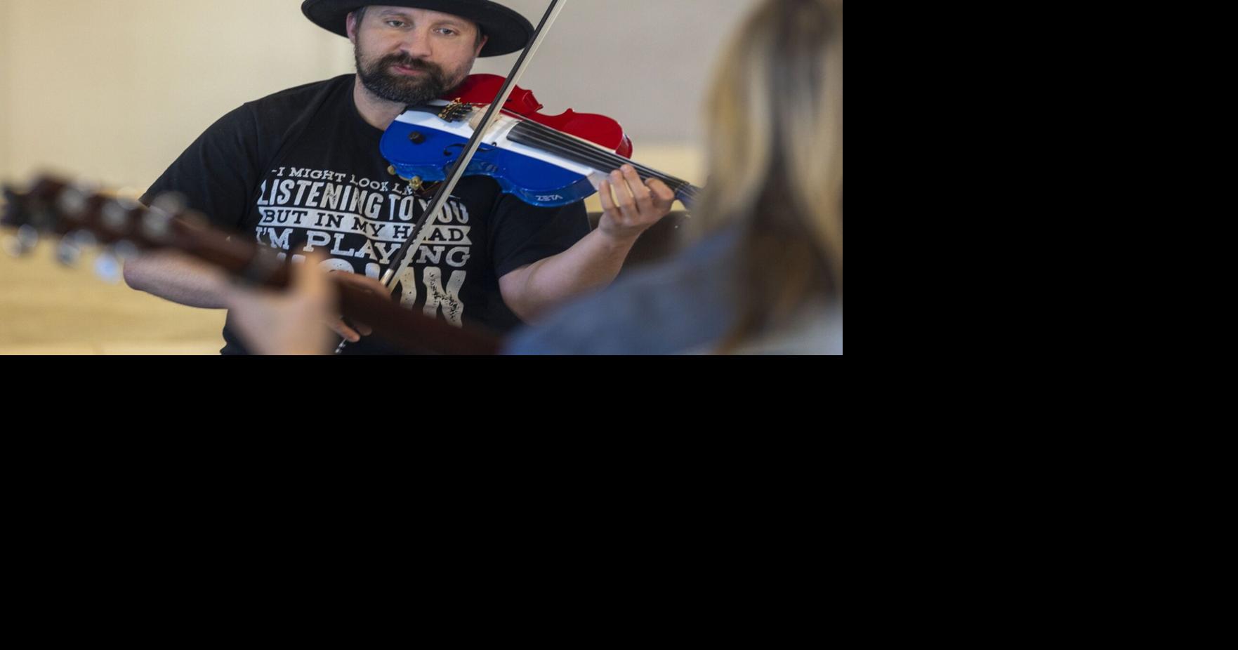 PHOTO GALLERY: 'A new year's gathering of bluegrass people' | Photo ...