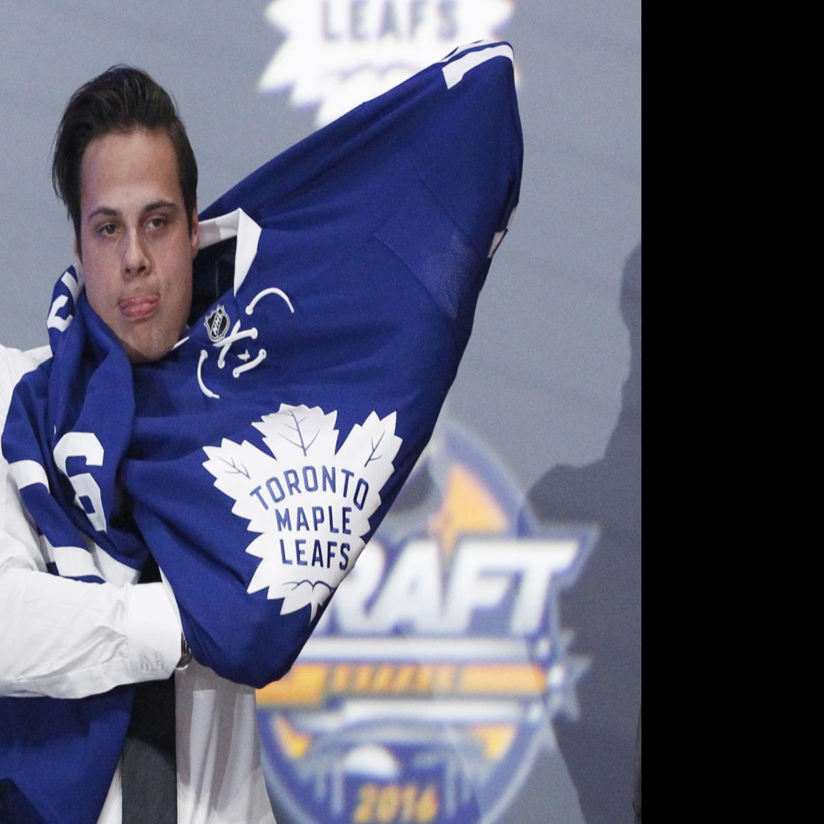 Auston Matthews taken by Maple Leafs with No. 1 pick in 2016 NHL