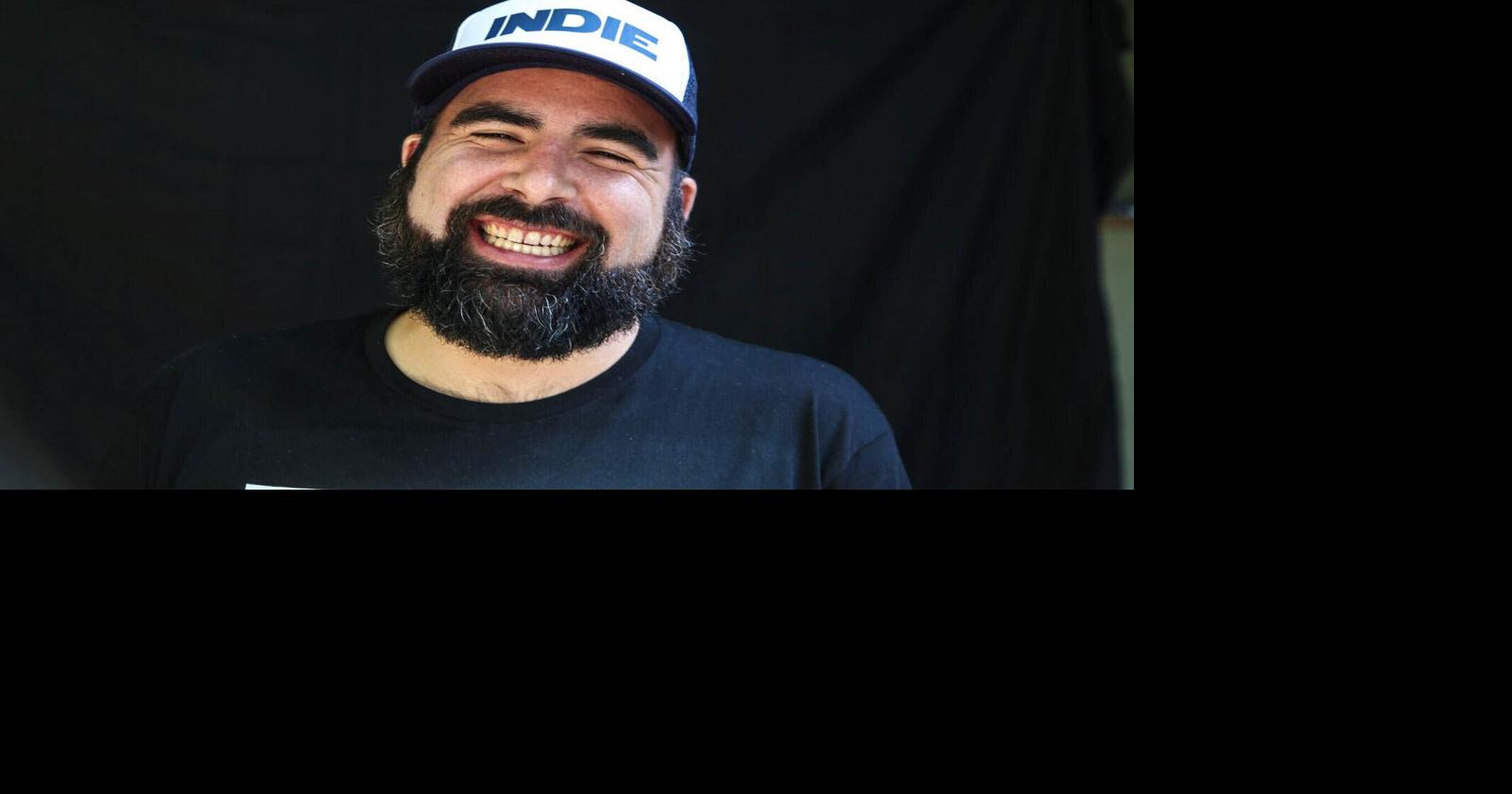 smile hat Lowdown dec 21
