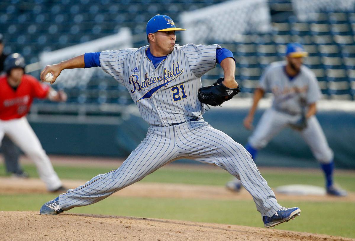 Barragan struggles as CSUB baseball is pushed to brink by Seattle