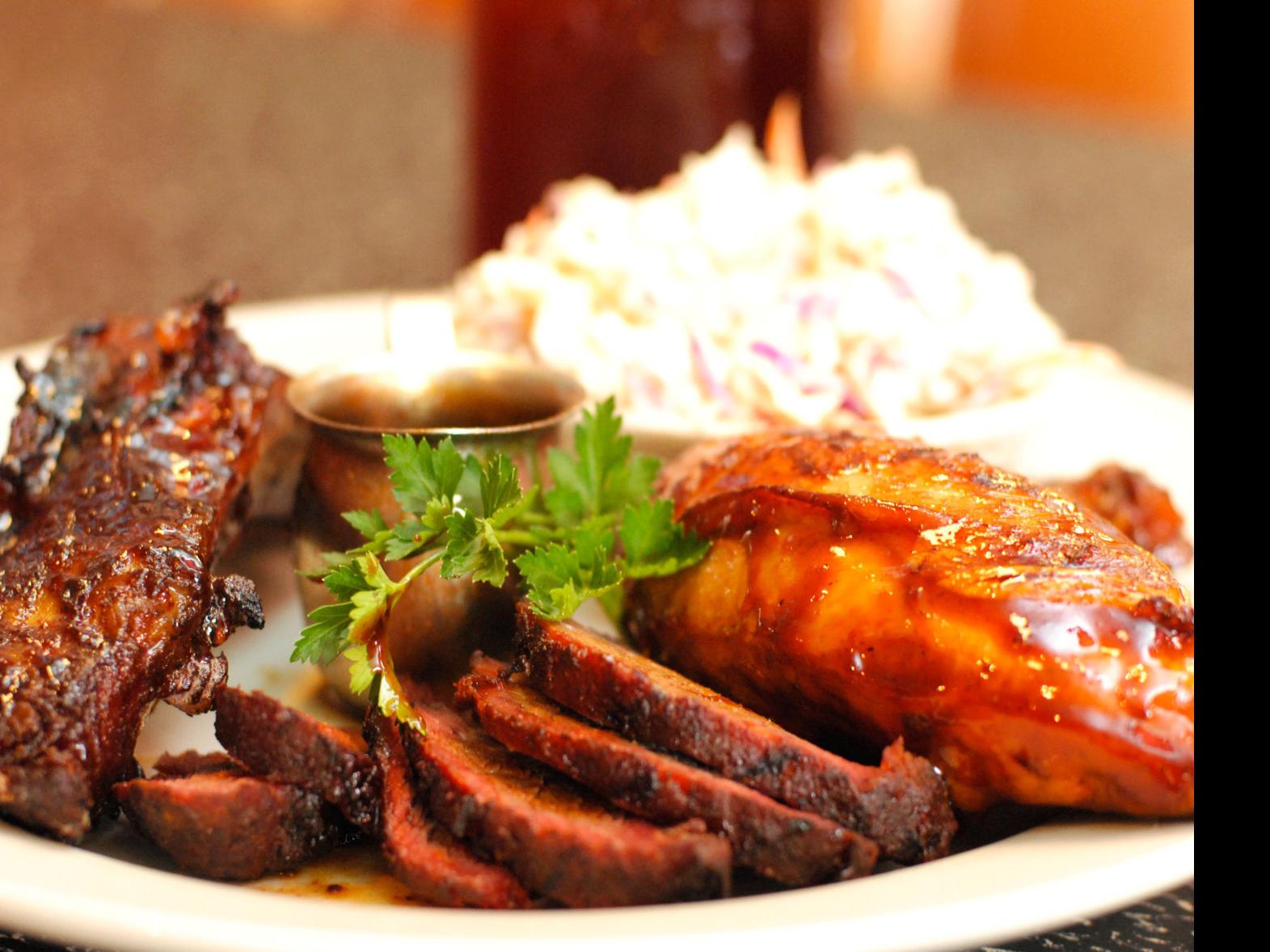 Lunchtime Pick Lucille S Smokehouse Bar B Que Bakersfield Life Bakersfield Com