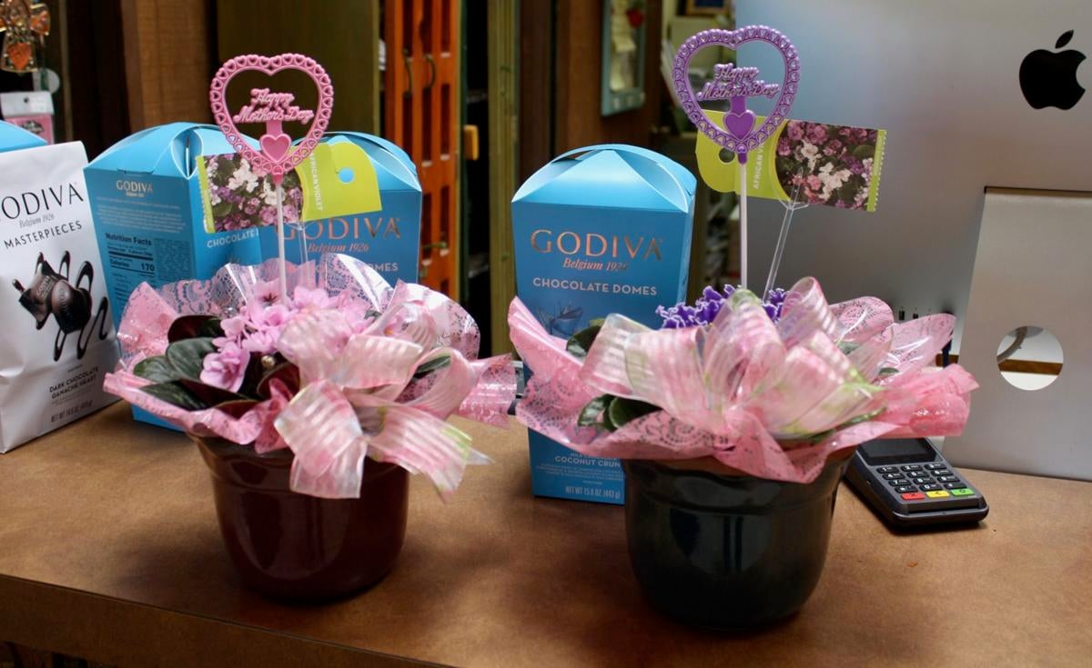 Last Minute Mother S Day Flowers Still Available At Some Local Florists News Bakersfield Com
