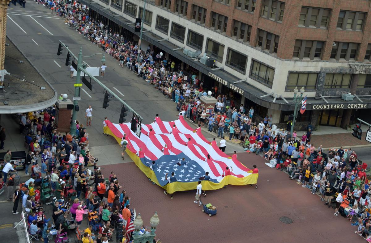 NFL Hall of Fame Grand Parade Photo Gallery