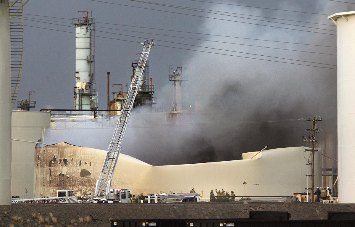 Tank explodes, catches fire at refinery News