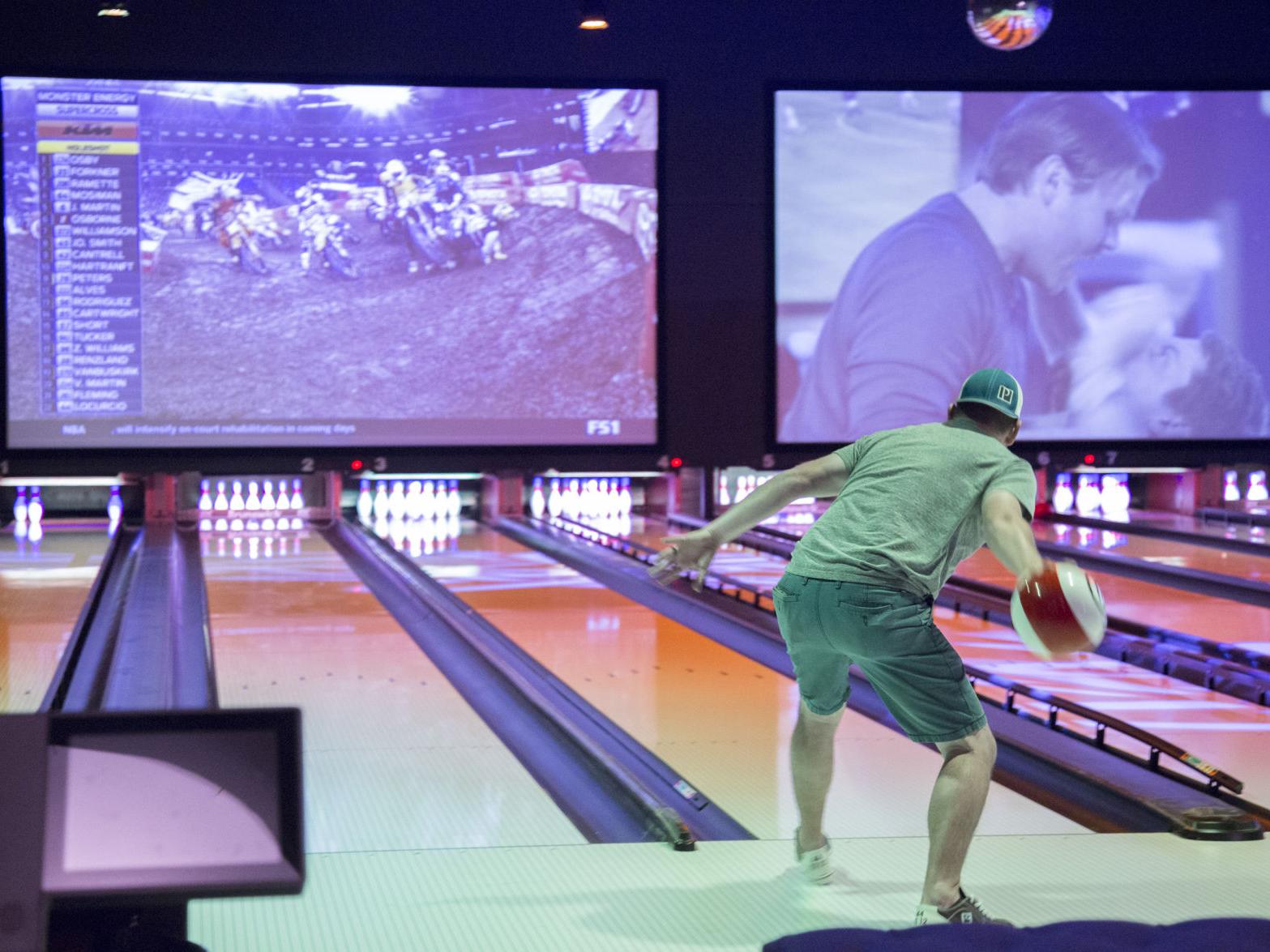 Time To Spare Head To The Blvd For Discount Bowling Saturday Entertainment Bakersfield Com