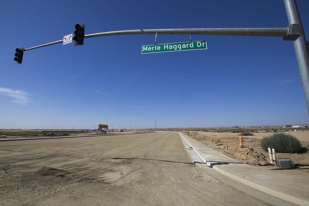 Amazon Plans 2 Million Square Foot Fulfillment Center Next To