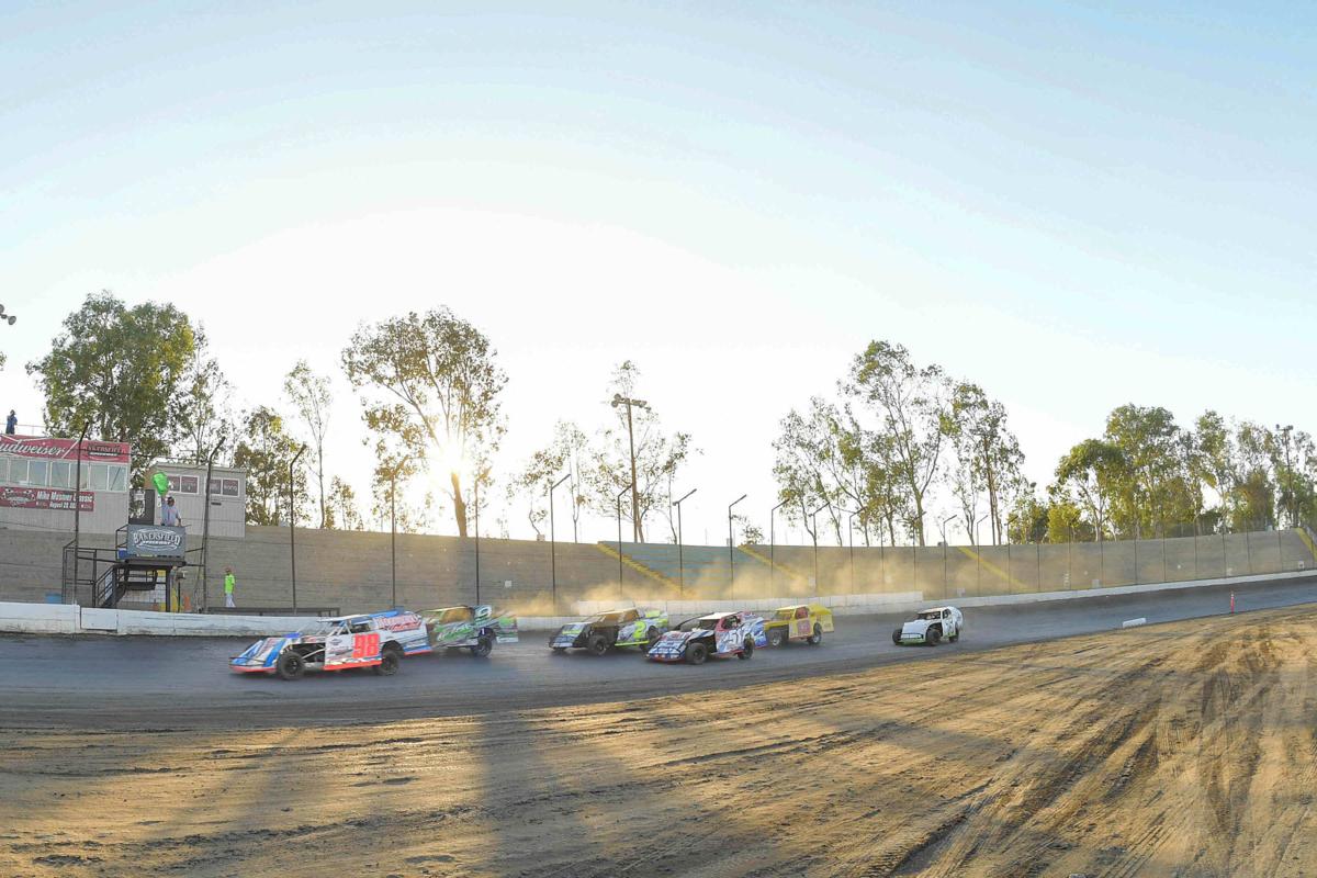 Wave The Green Flag Local Auto Racing Returns Sans Fans Sports Bakersfield Com