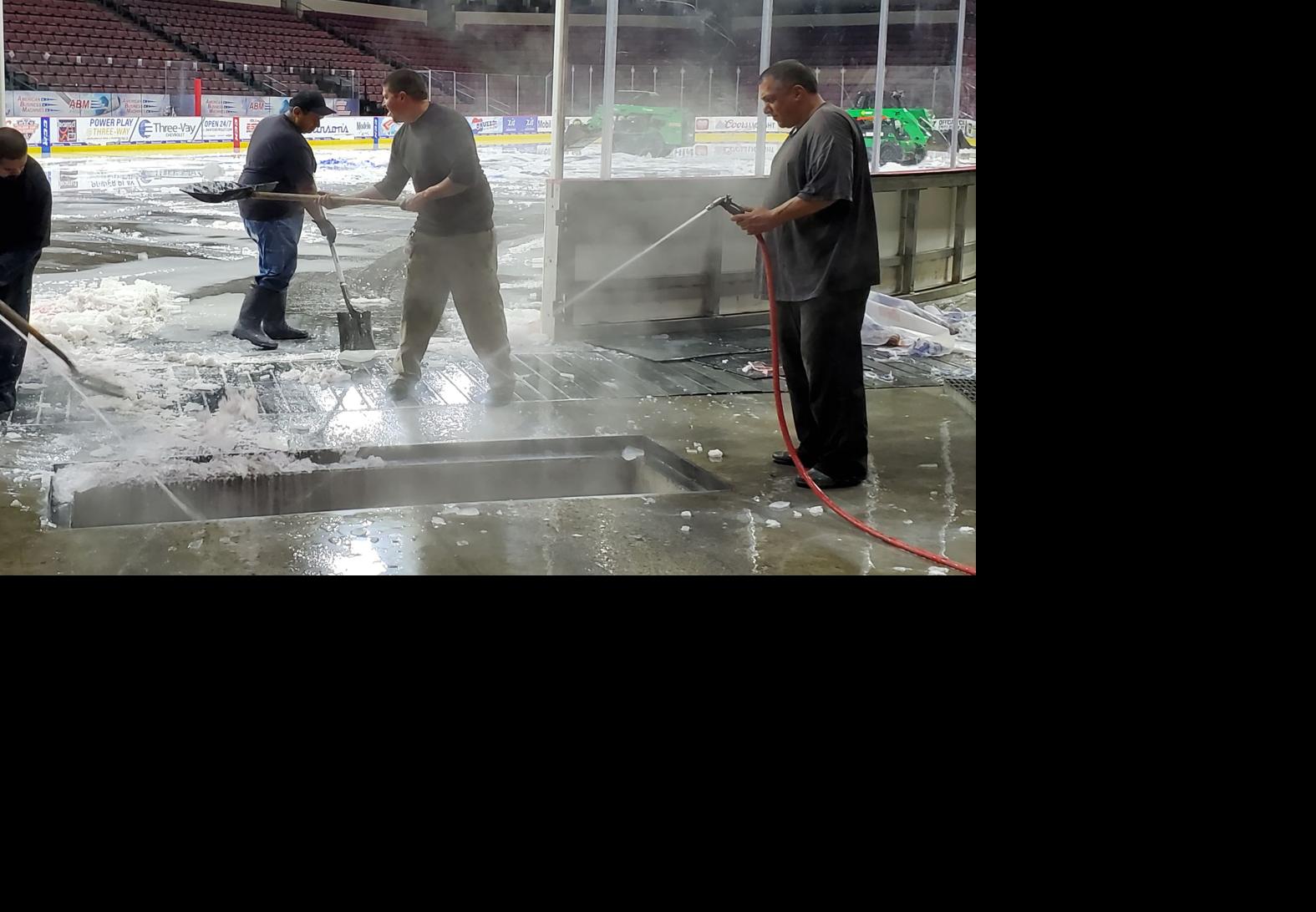 Condors Credit Close Knit Team For Making The Season So Special Sports Bakersfield Com
