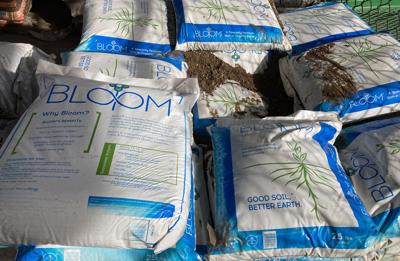 Bloom fertilizer bags