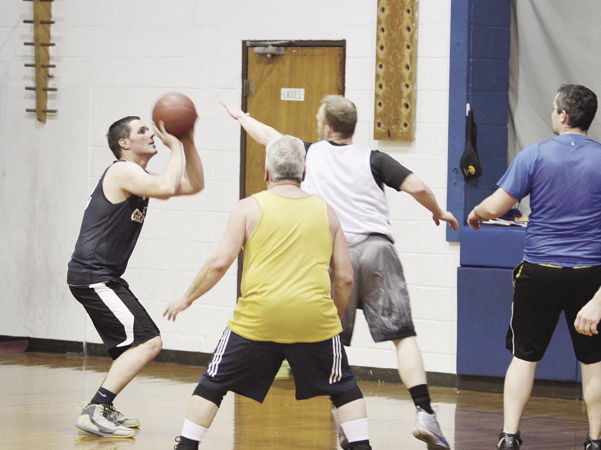 Fat Man Basketball News Bellevueheraldleader Com