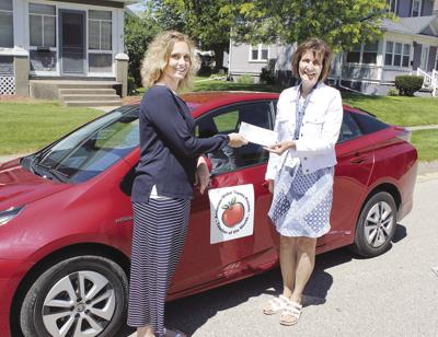 Mindy Teacher of Month
