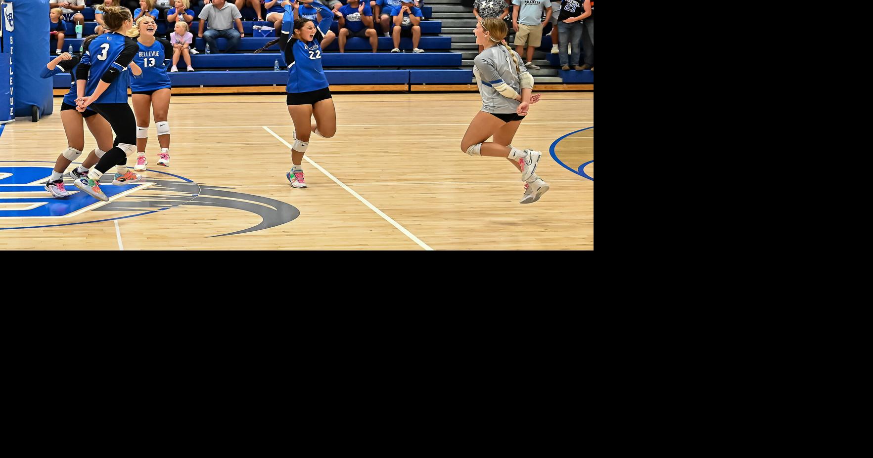 Bellevue volleyball team opens season with win over EV Sports