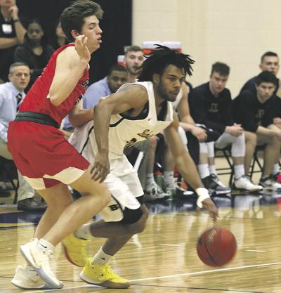 Grinnell S Late Surge Trips Bucs Sports Beloitdailynews Com