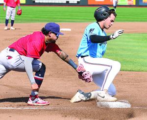 Beloit Sky Carp squander opportunities in dropping twinbill to Cedar Rapids
