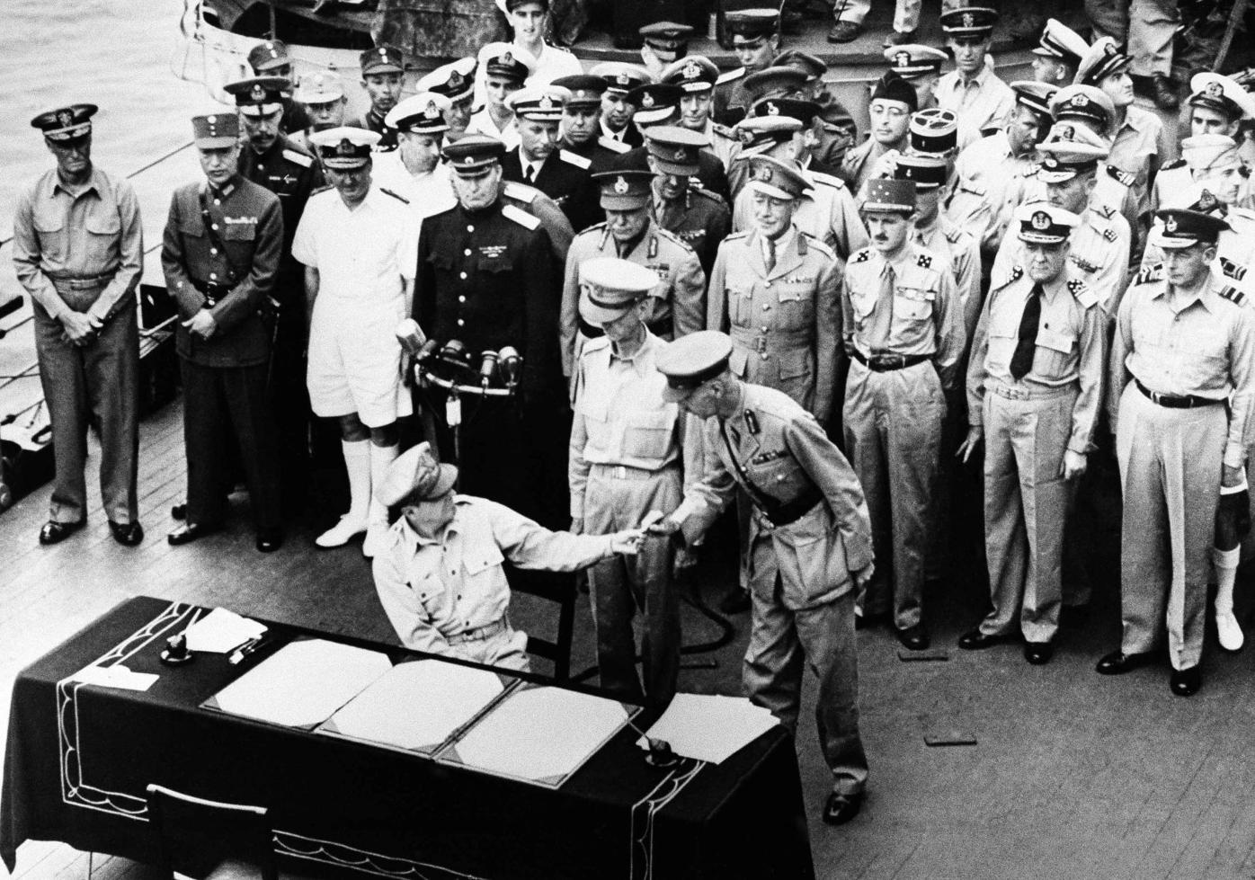 Historical photos of the Empire of Japan's 1945 unconditional surrender ...