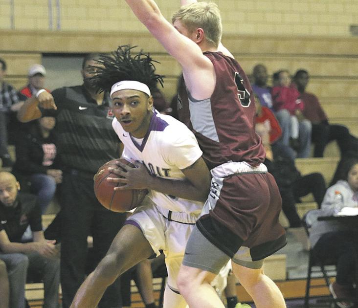 Cam Boyd Will Head West For Hoops Sports Beloitdailynews Com