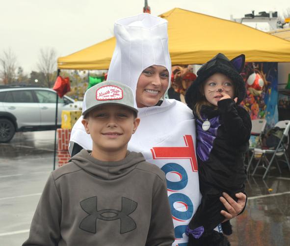 Beloit Trunk or Treat goes on in spite of sprinkles Local News