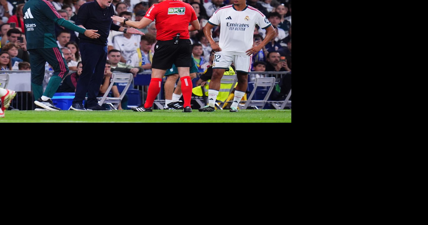 Real Madrid's Vinícius red-carded for pulling hair of Villarreal player ...