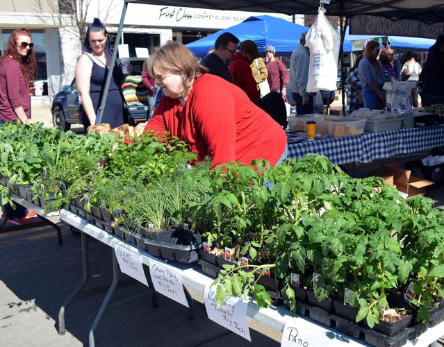 Five Great Reasons to Shop at Your Local Farmers Market - Alden Estates of  Jefferson