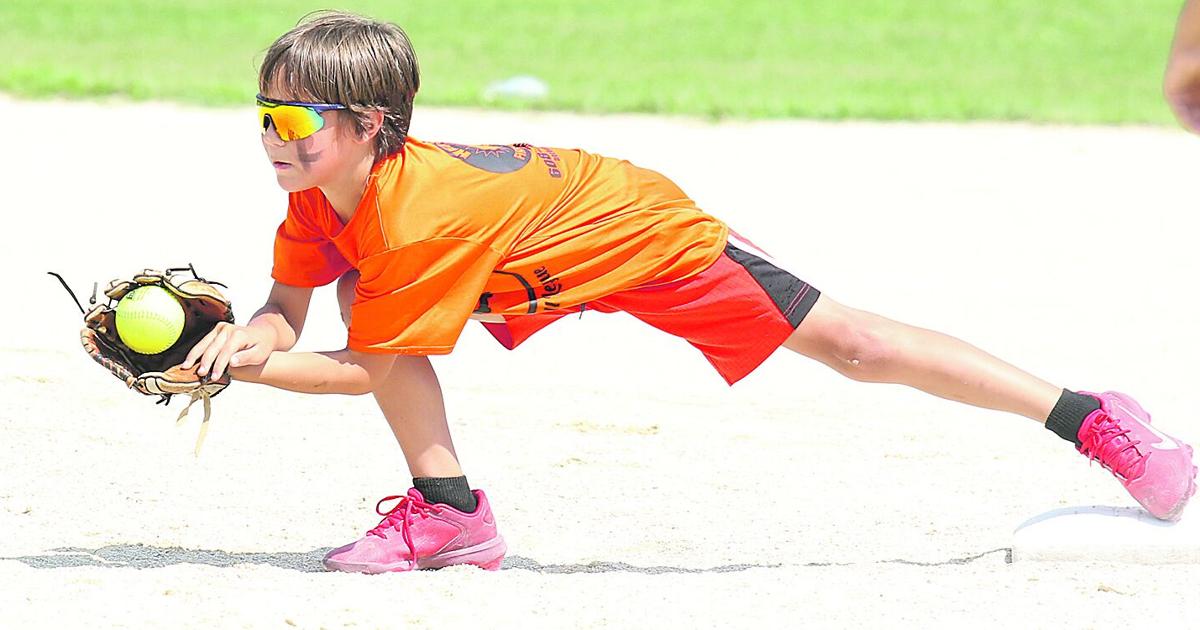 BDN_260810_Softball2 (copy)