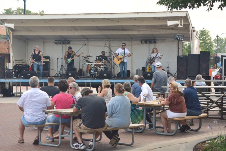 Beloit street dance draws big crowds downtown Local News