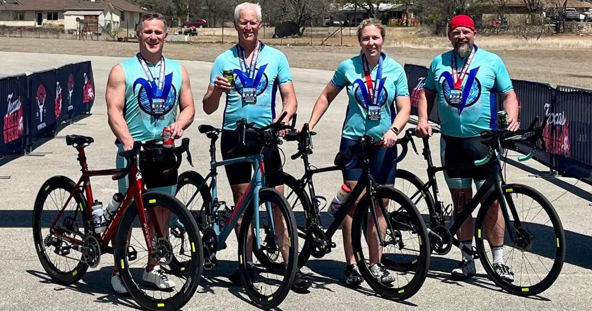 Los ciclistas del área de Janesville participan en una carrera a través de América |  noticias locales