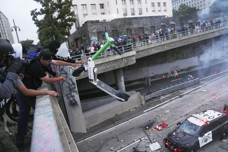 Los Angeles leaders impose curfew as protests against Trump #39 s immigration crackdown continue Los Angeles leaders impose curfew as protests against Trump #39 s immigration crackdown continue
