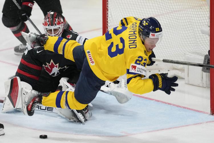 Czech Republic shuts out Switzerland 20 to win hockey world