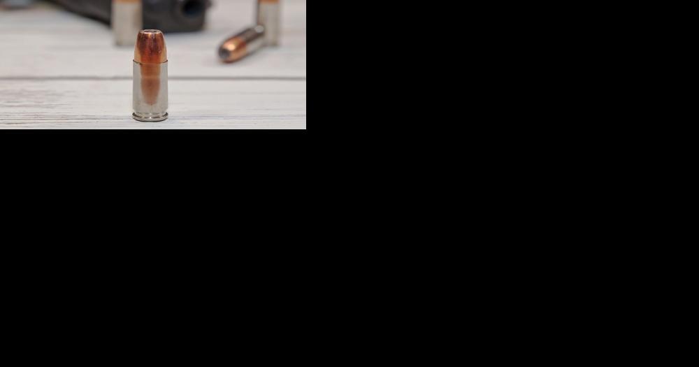 Beloit police arrest teen with gun