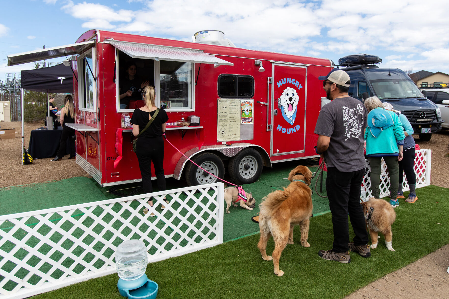 Bend opens a new food truck but for dogs Local State