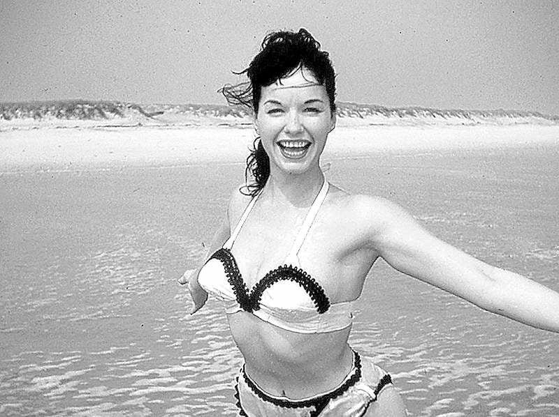 Greece Nude Beach Cams - Bettie Page was queen of the '50s pinup girls | Local&State |  bendbulletin.com