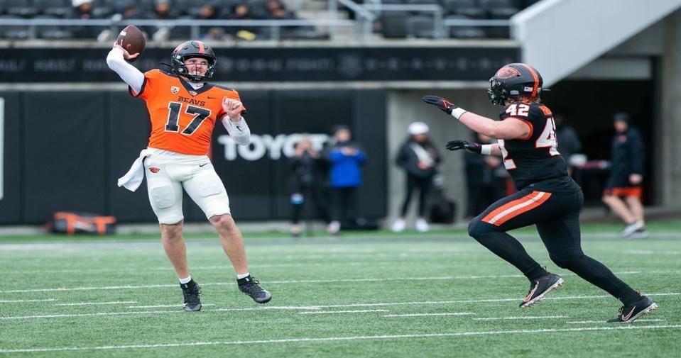 Oregon State will start its third-string QB against No. 5 Washington