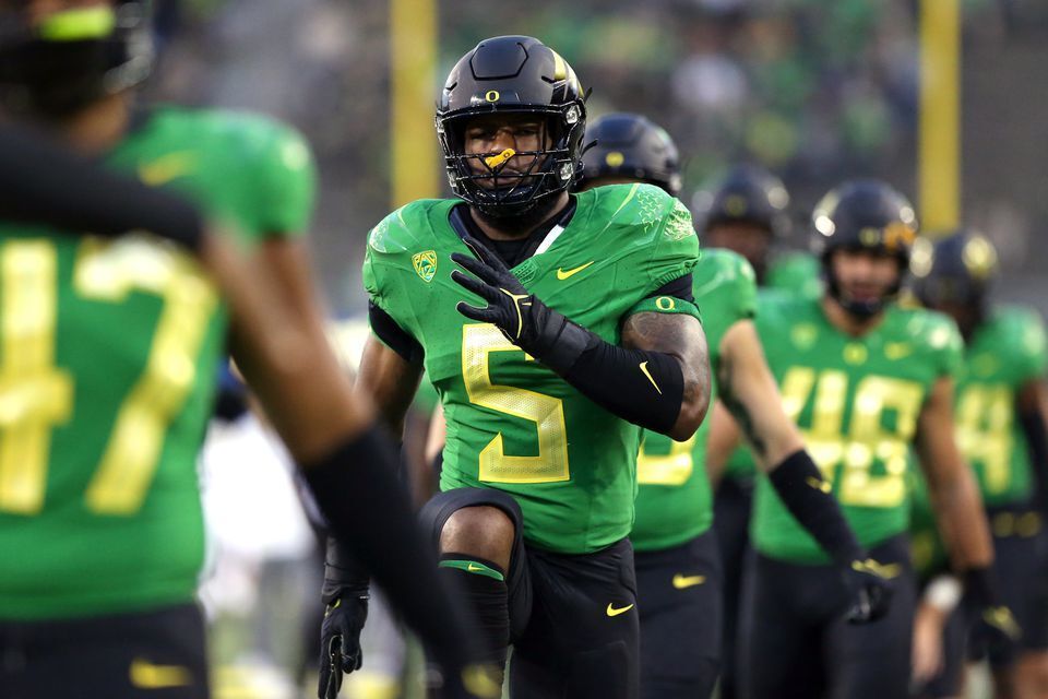 Photo Gallery from Oregon Football Defensive End Kayvon