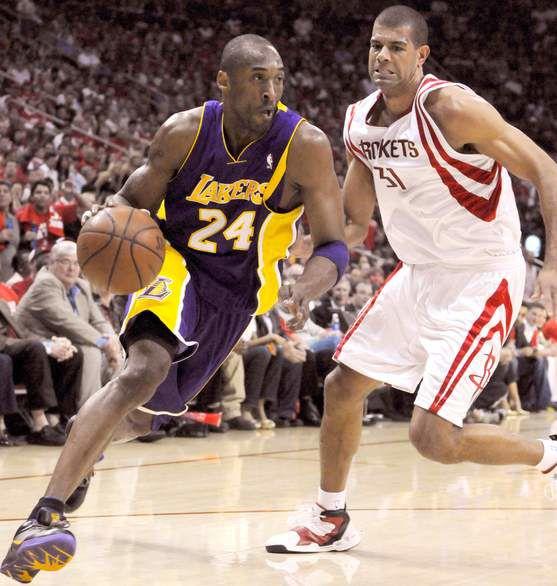 Lakers Regain Home Court Edge Sports Bendbulletin Com