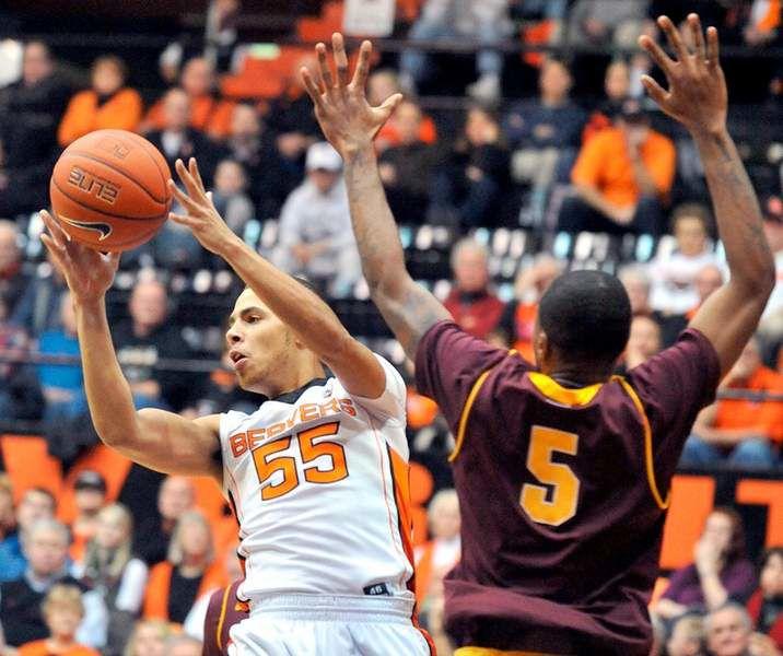 Beavers Roll In Pac 10 Opener Local State Bendbulletin Com