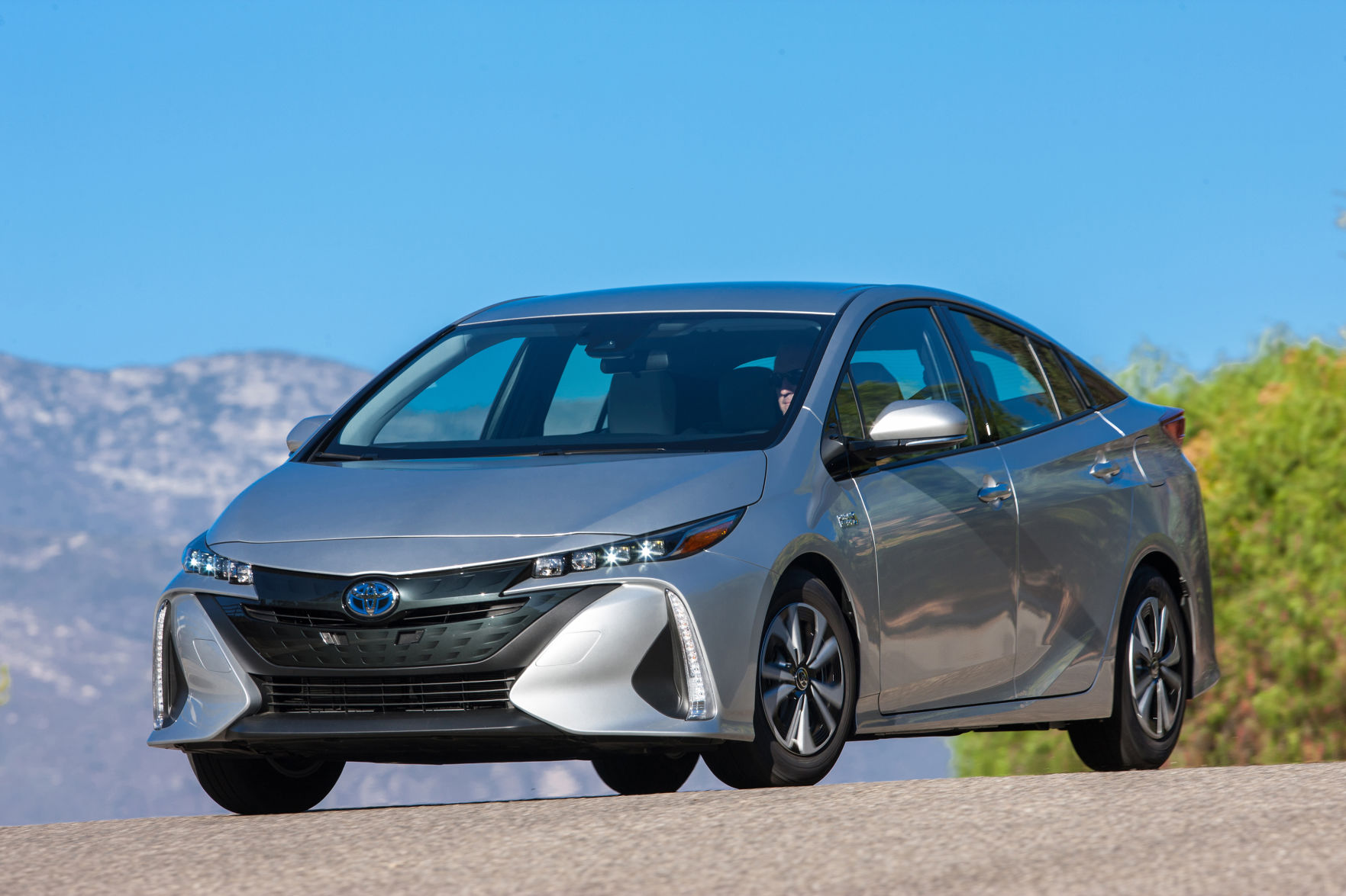 toyota prius prime bike rack