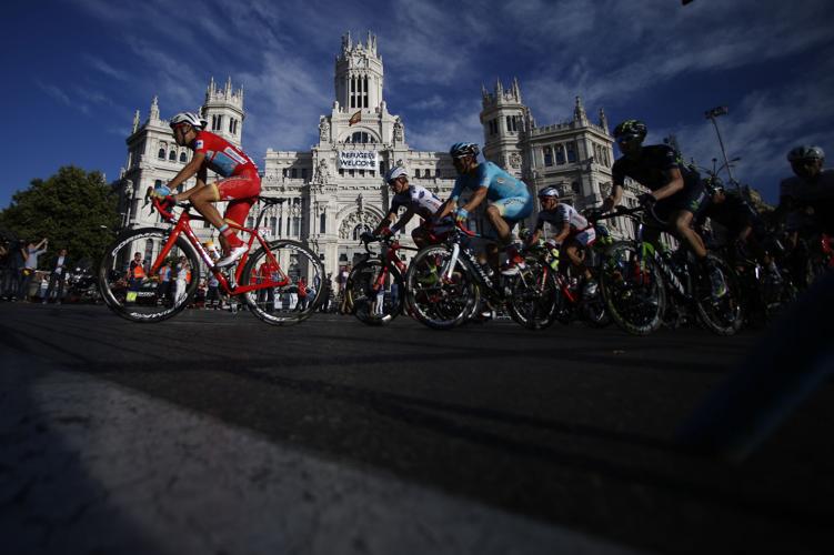 Italian Aru wins Spanish Vuelta for 1st major victory
