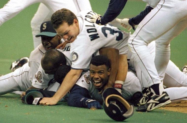 MLB History: Remembering Ichiro, Randy Johnson and all things 2001