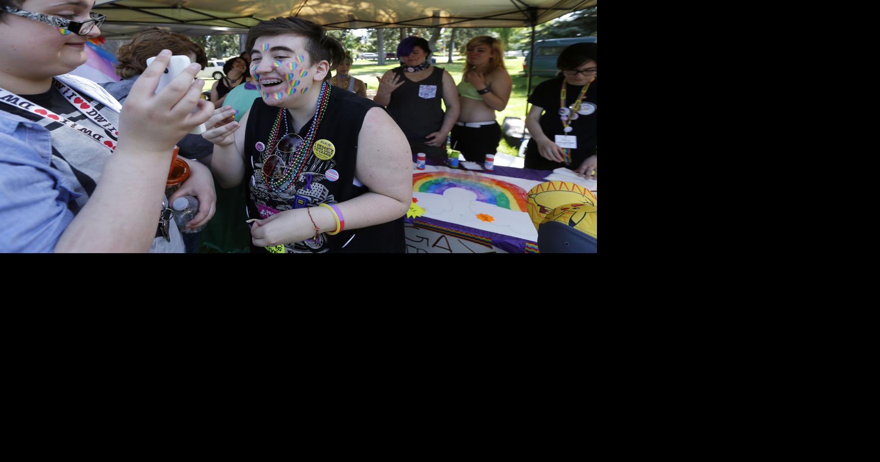 LGBT community shows its Bend pride Local&State