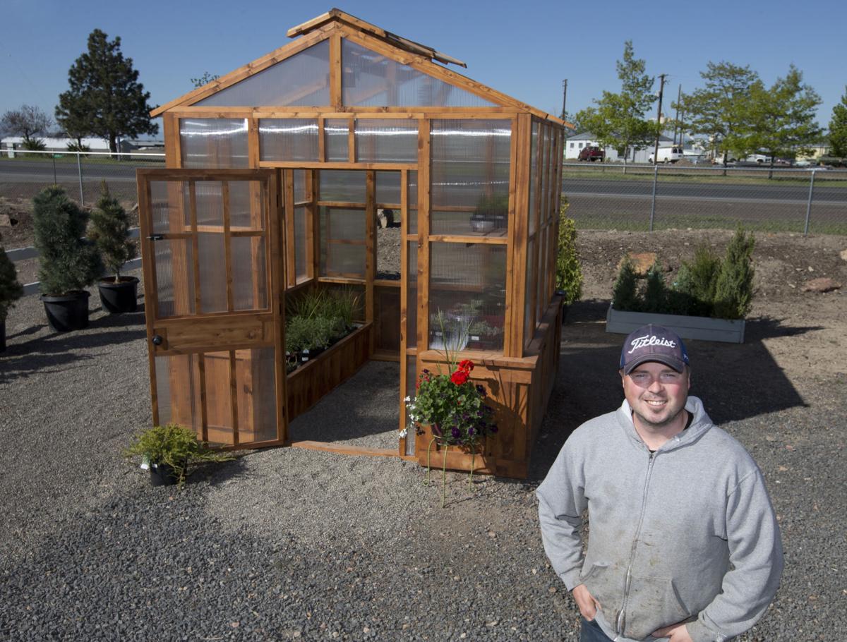 Madras Greenhouse Business Blossoms Business Bendbulletin Com
