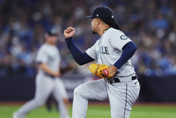 Mariners 'pleased' Luis Castillo won't pitch for Dominican